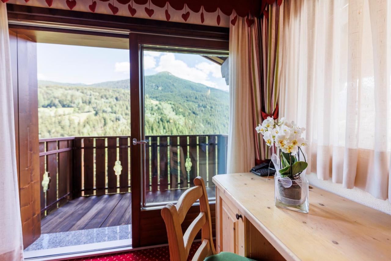 Hotel Miravalle Isolaccia Zewnętrze zdjęcie