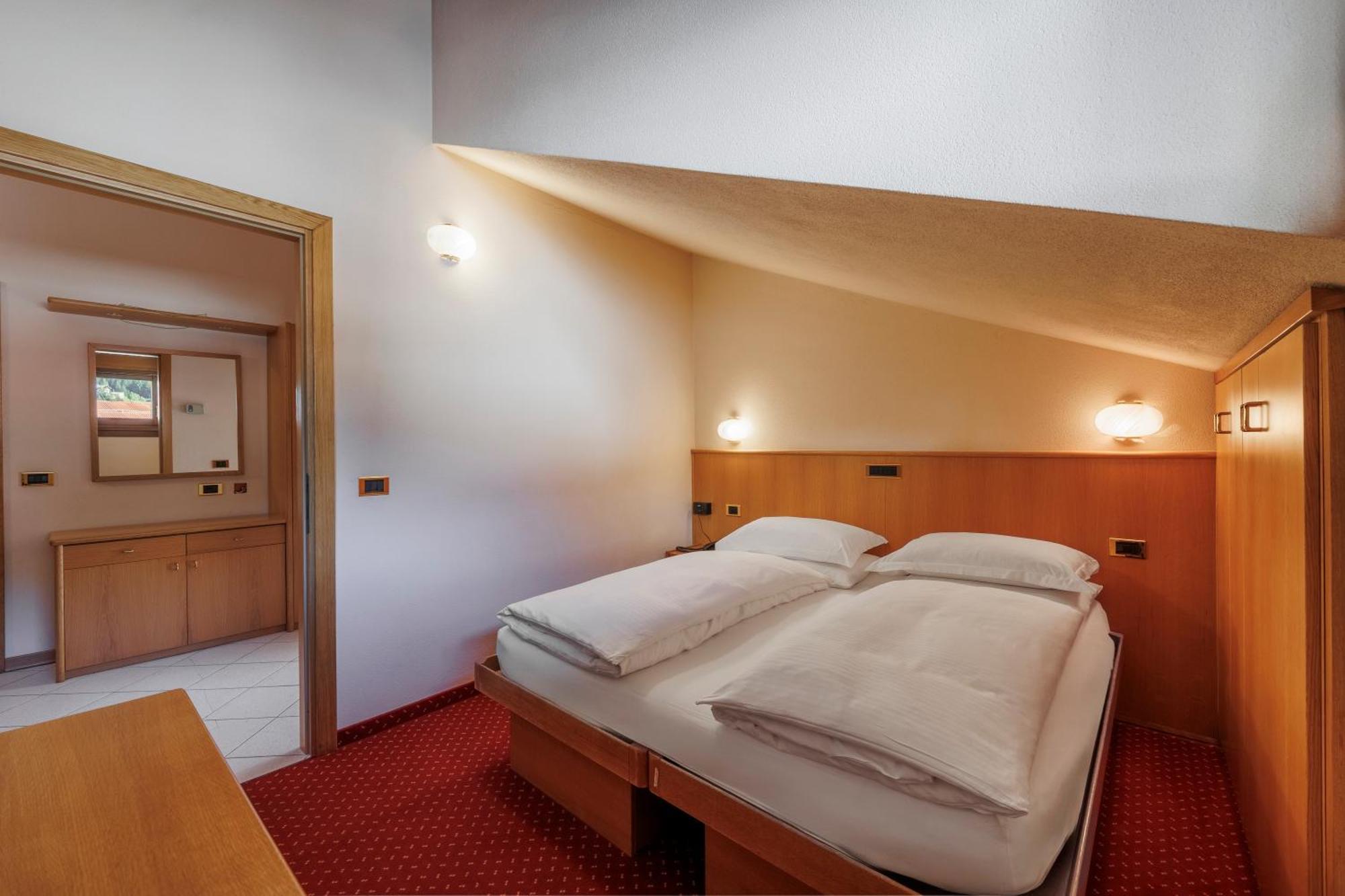 Hotel Miravalle Isolaccia Zewnętrze zdjęcie