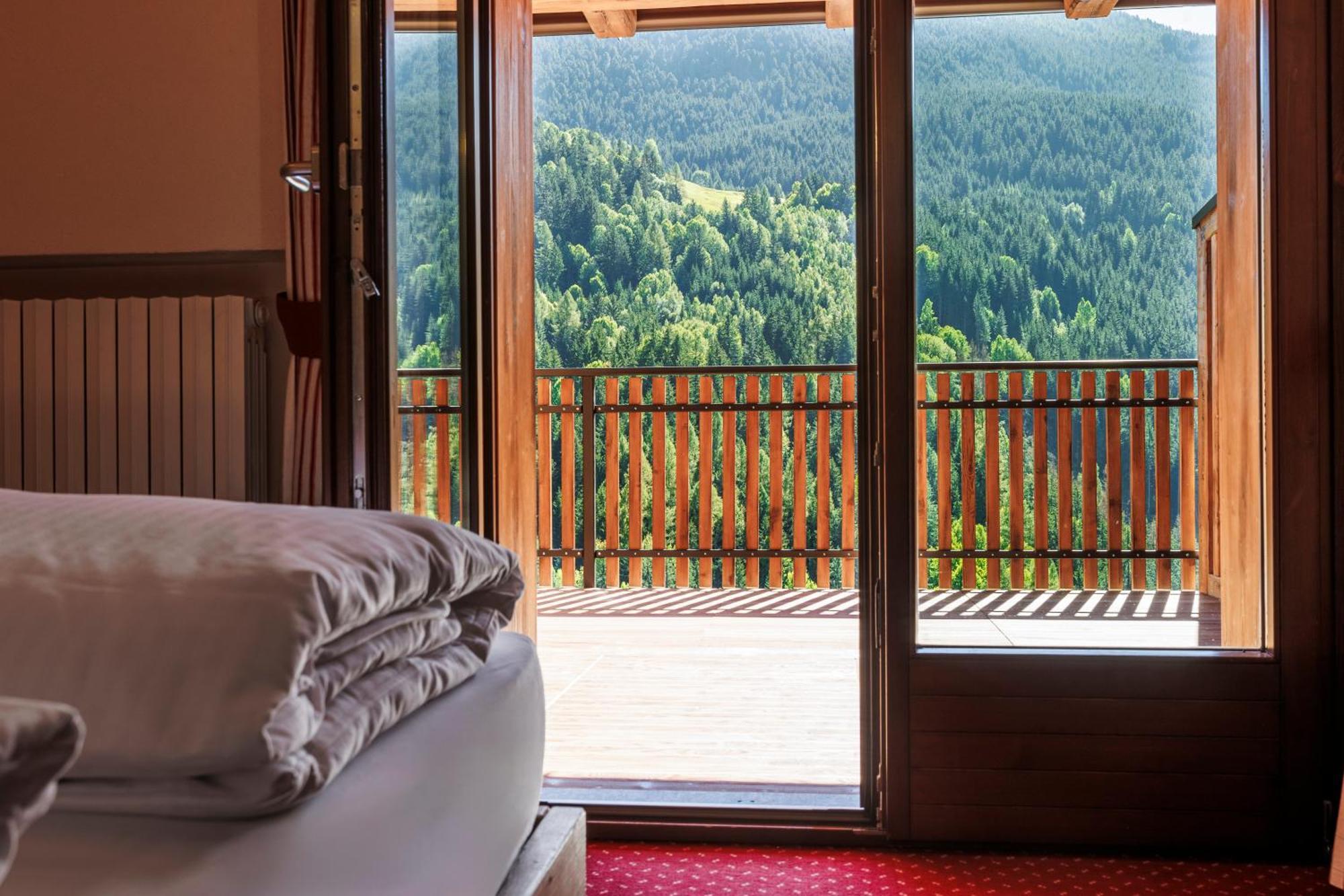 Hotel Miravalle Isolaccia Zewnętrze zdjęcie