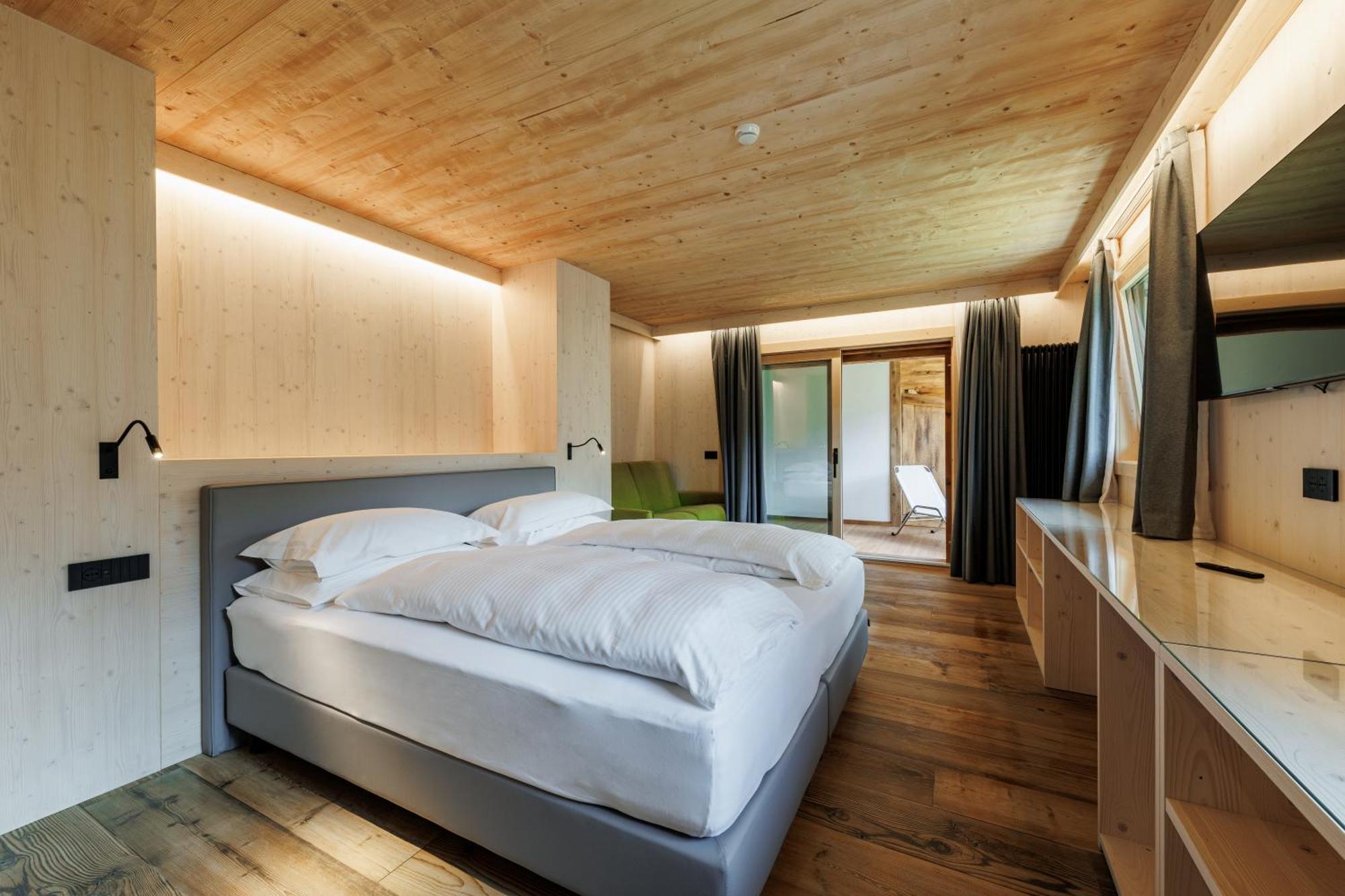 Hotel Miravalle Isolaccia Zewnętrze zdjęcie