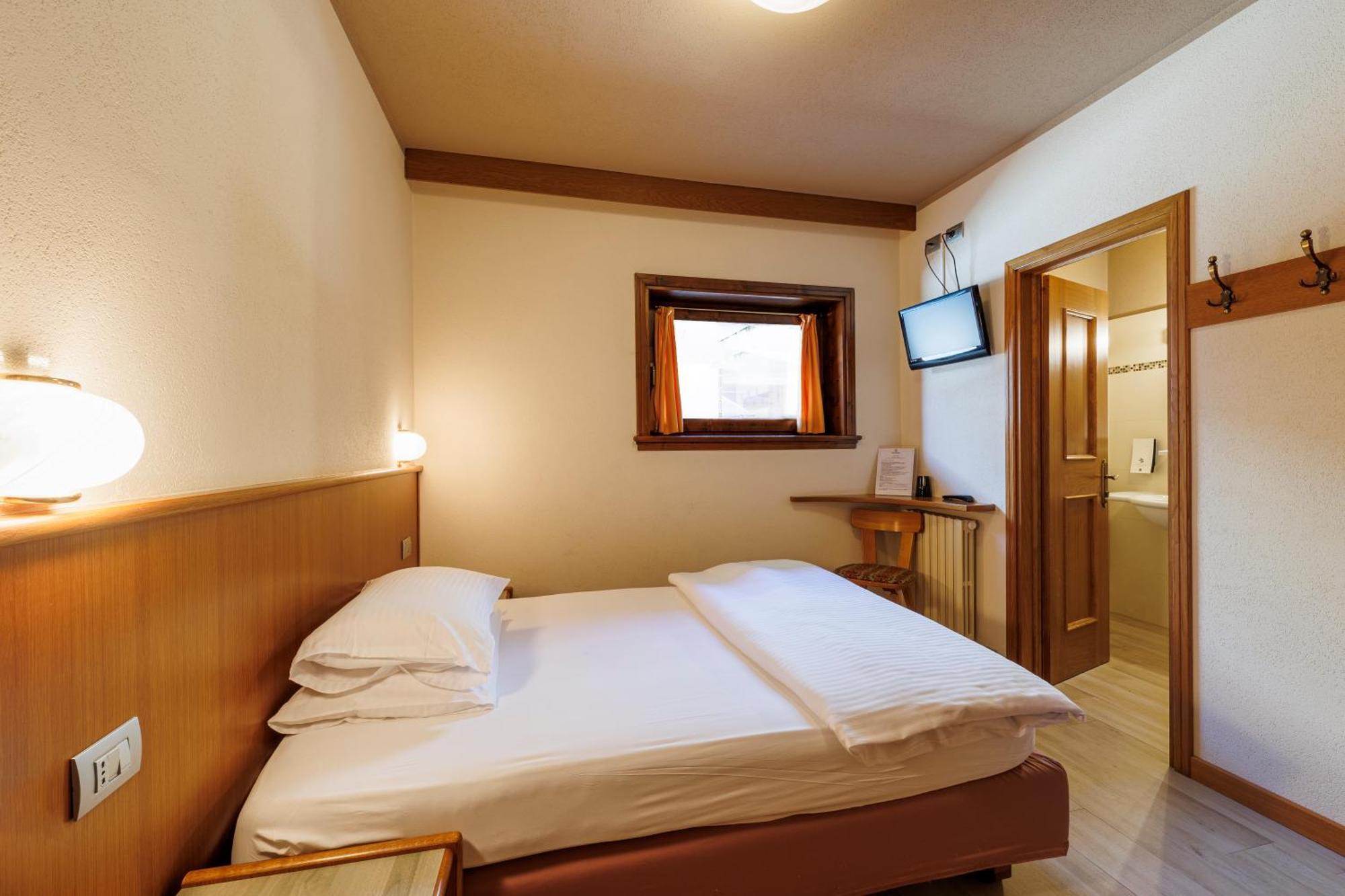 Hotel Miravalle Isolaccia Pokój zdjęcie