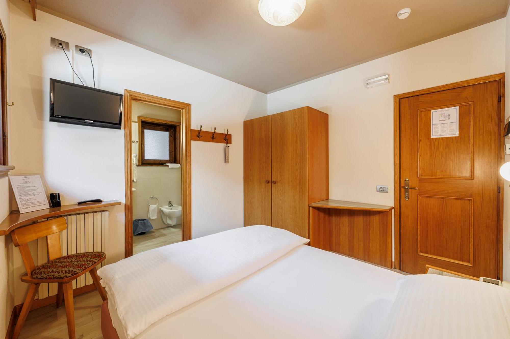 Hotel Miravalle Isolaccia Pokój zdjęcie